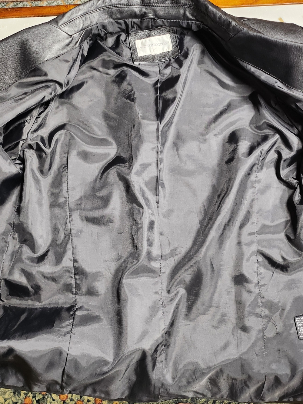90s Black Leather 3 Button Jacket - Picture 4 of 5